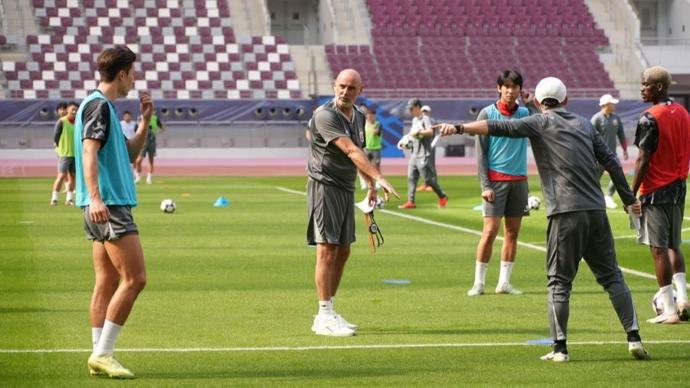 乐鱼体育-上海海港今战圣彼得堡泽尼特队，中超外援注册规则或许影响引援进程