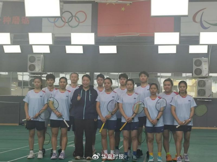 贵州省残疾人羽毛球队：用球拍打破命运桎梏，用拼搏定义人生|张先明|训练|队员|运动员|体育_新浪体育_新浪新闻