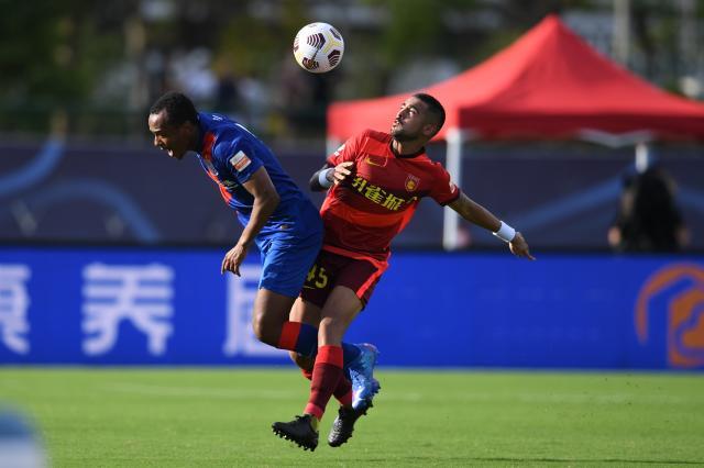 乐鱼体育官网-【中超】曹赟定失良机 上海申花0比0闷平河北队